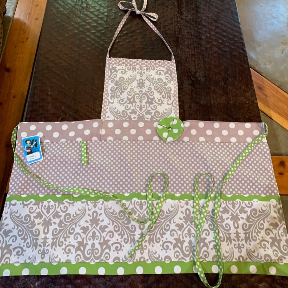 Retro Hand Crafted Apron Vintage grey & green polka dot